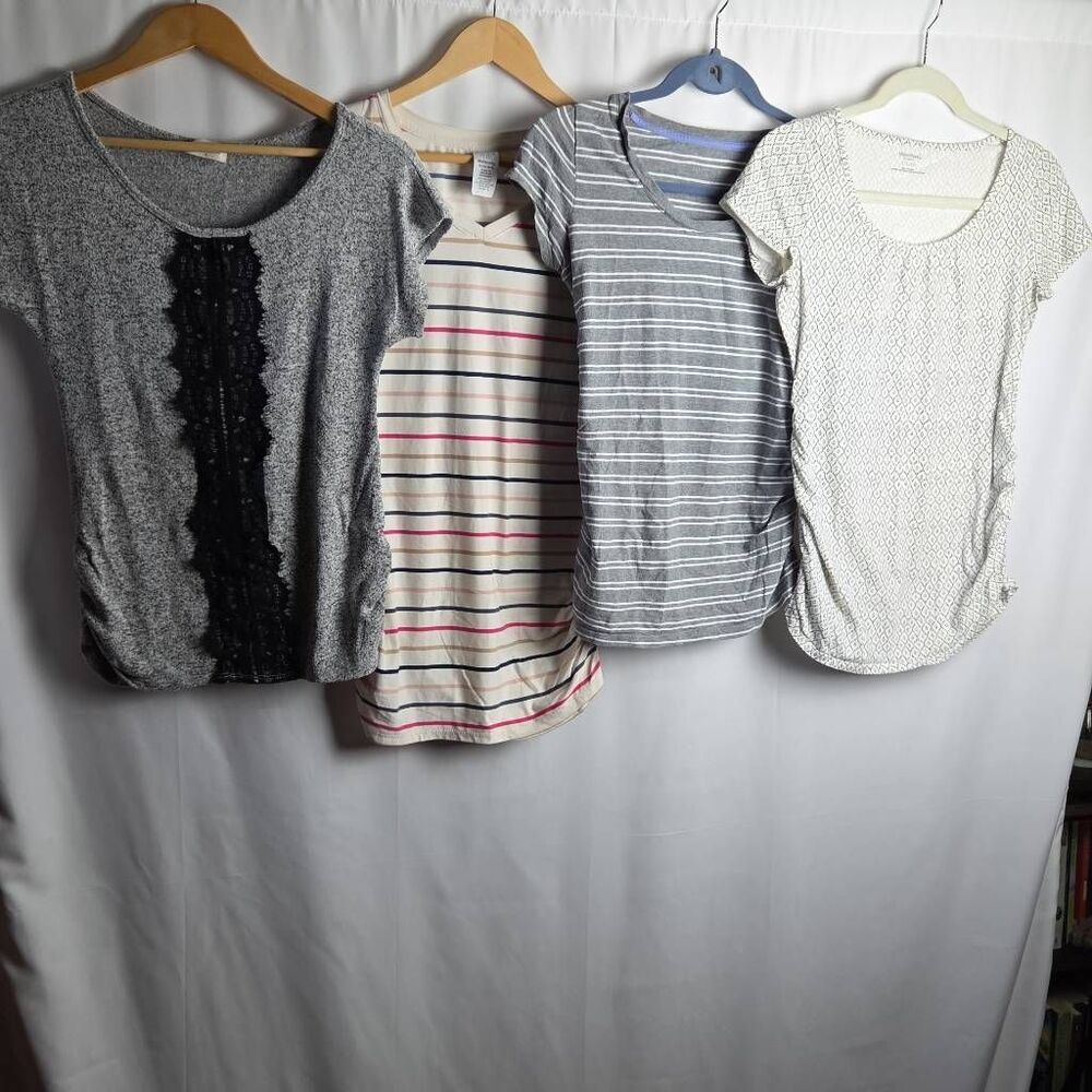 Maternity Bundle‎ Shirts Size Small